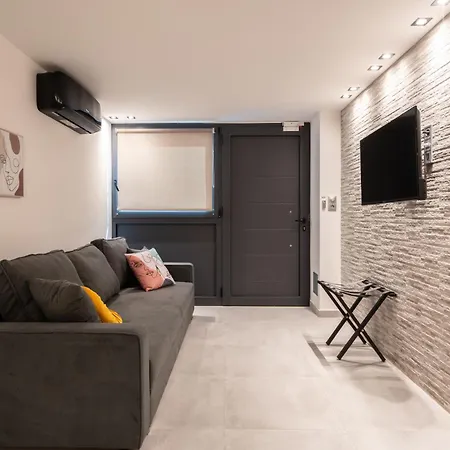 Demeter'S Loft-Stylish Exclusive Athenian Retreat-3